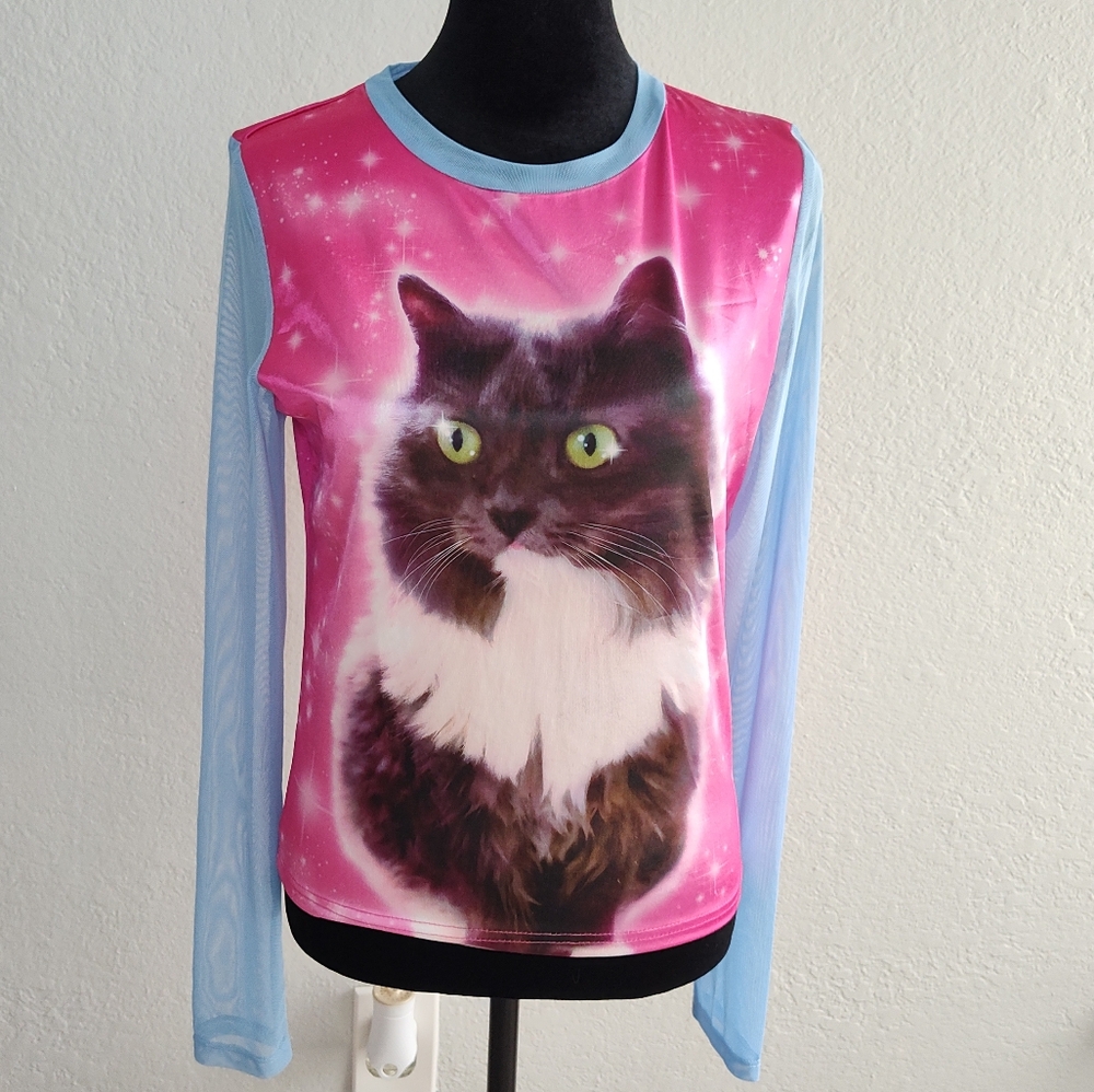 dELiA*s Homeward Bound Graphic Long Sleeve with Sheer Mesh Sleeves - Size: L